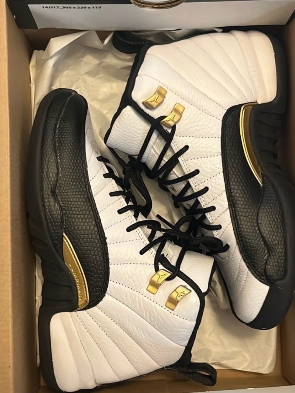 Air Jordan 12 Retro Kids shoes size 4Y